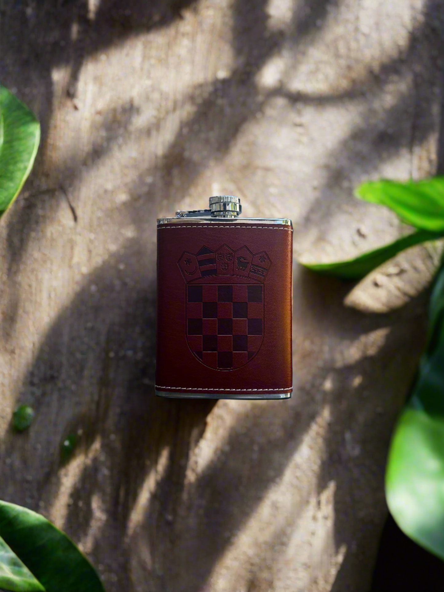 PLjoska sa Hr Grbom koža -240ml - neopisivo.hr