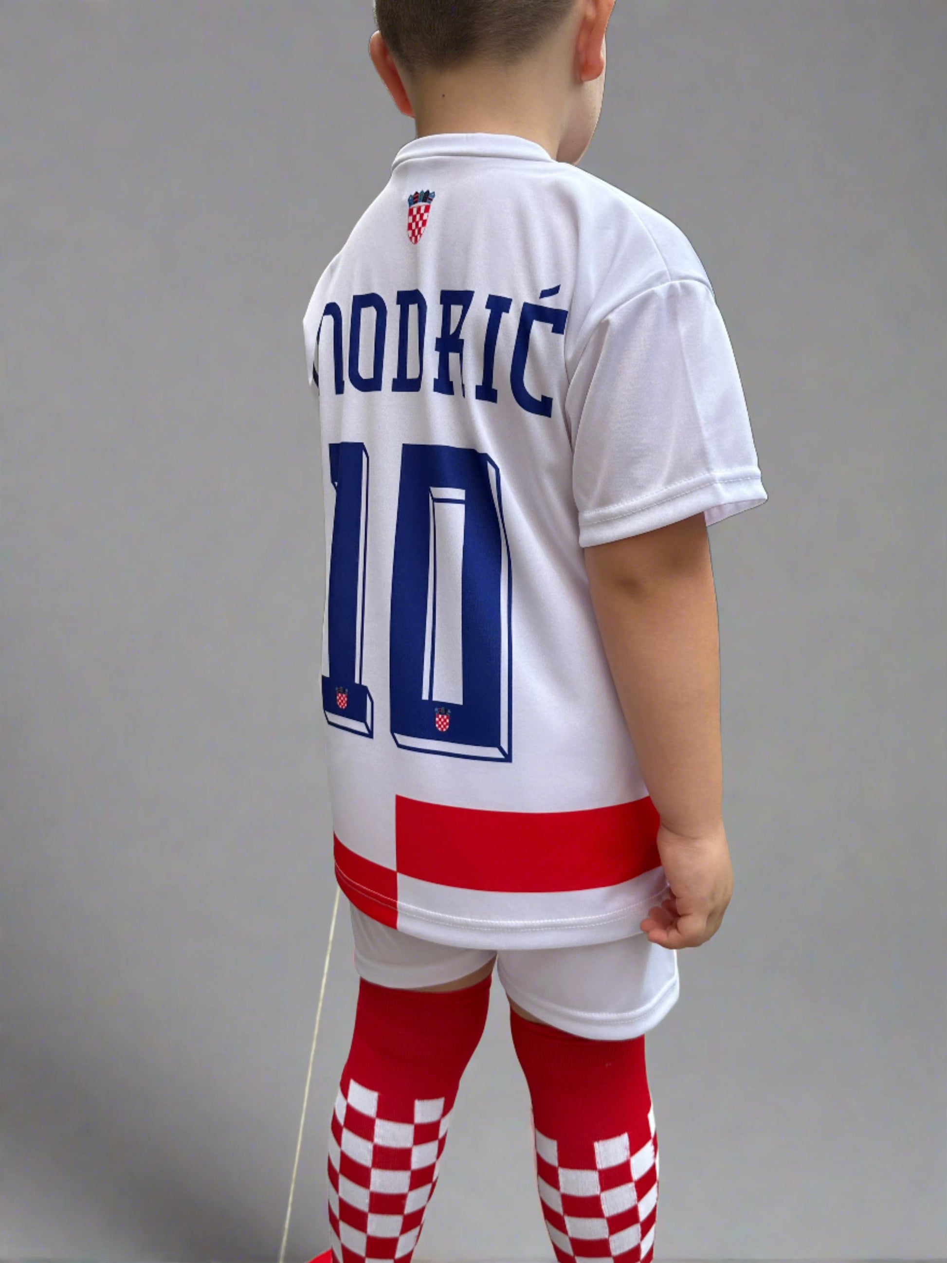 DJEČJI NOGOMETNI DRES (KOMPLET) 2024/2025 Modrić - neopisivo.hr