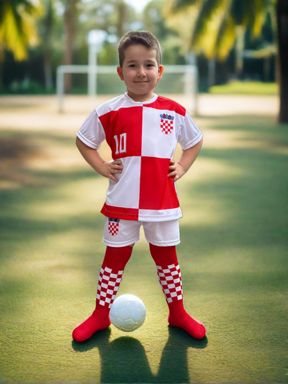 DJEČJI NOGOMETNI DRES (KOMPLET) 2024/2025 Modrić - neopisivo.hr